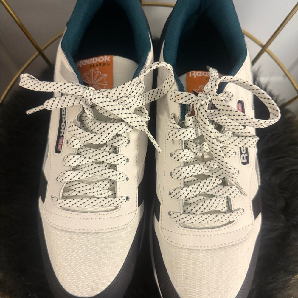 Reebok Classic Men's Cream and Black Sneakers